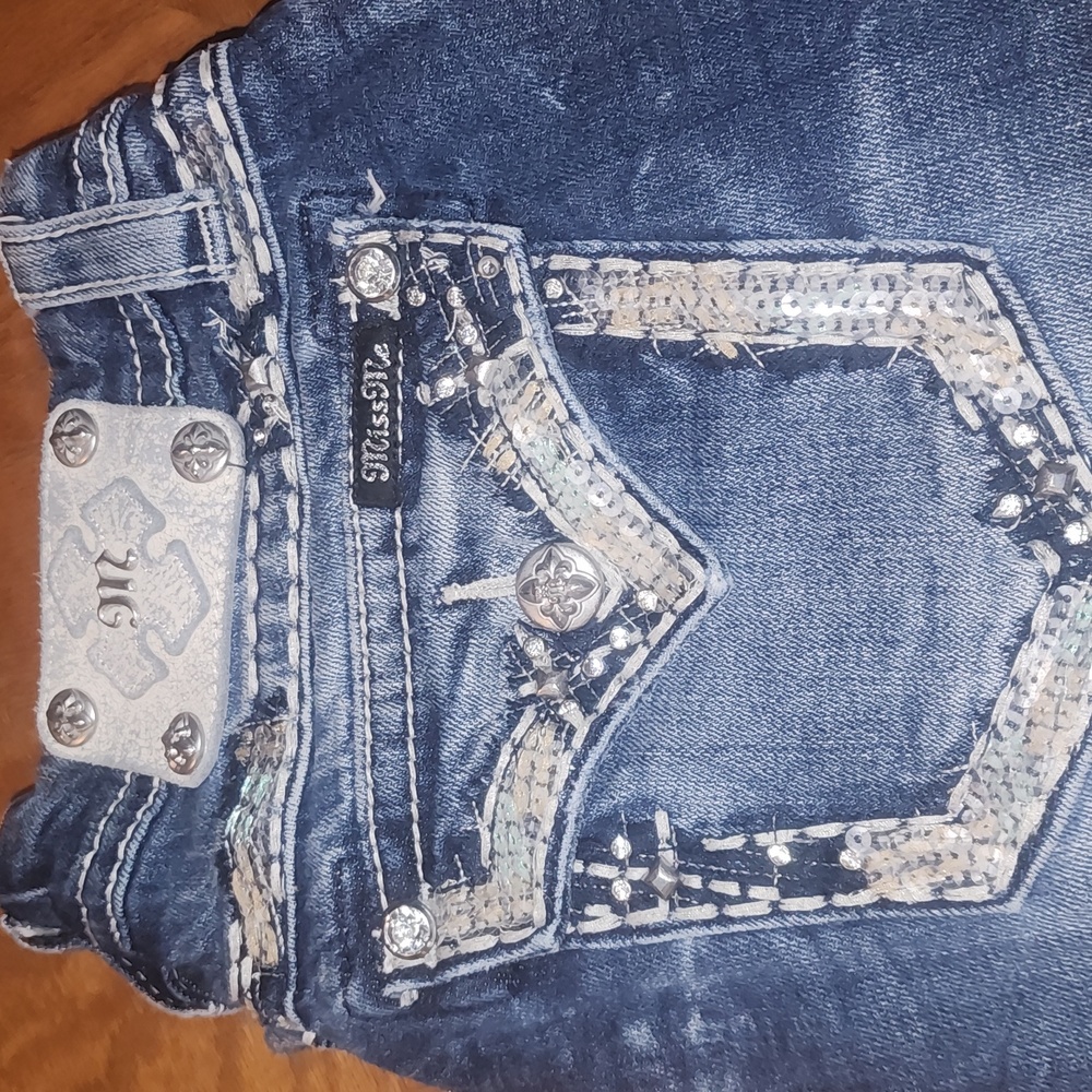 Miss Me Cropped Jeans